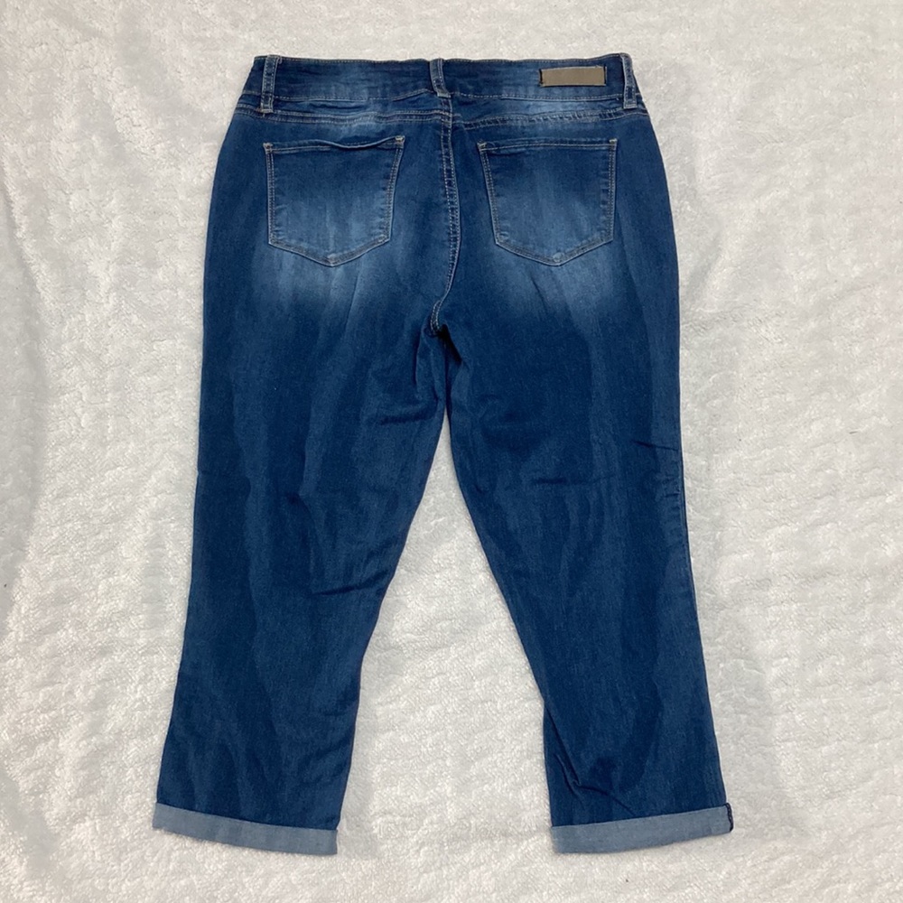 Jean Capris - Picture 4 of 6